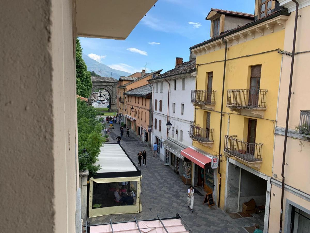 Casa Di Marzi Appartement Aosta Buitenkant foto